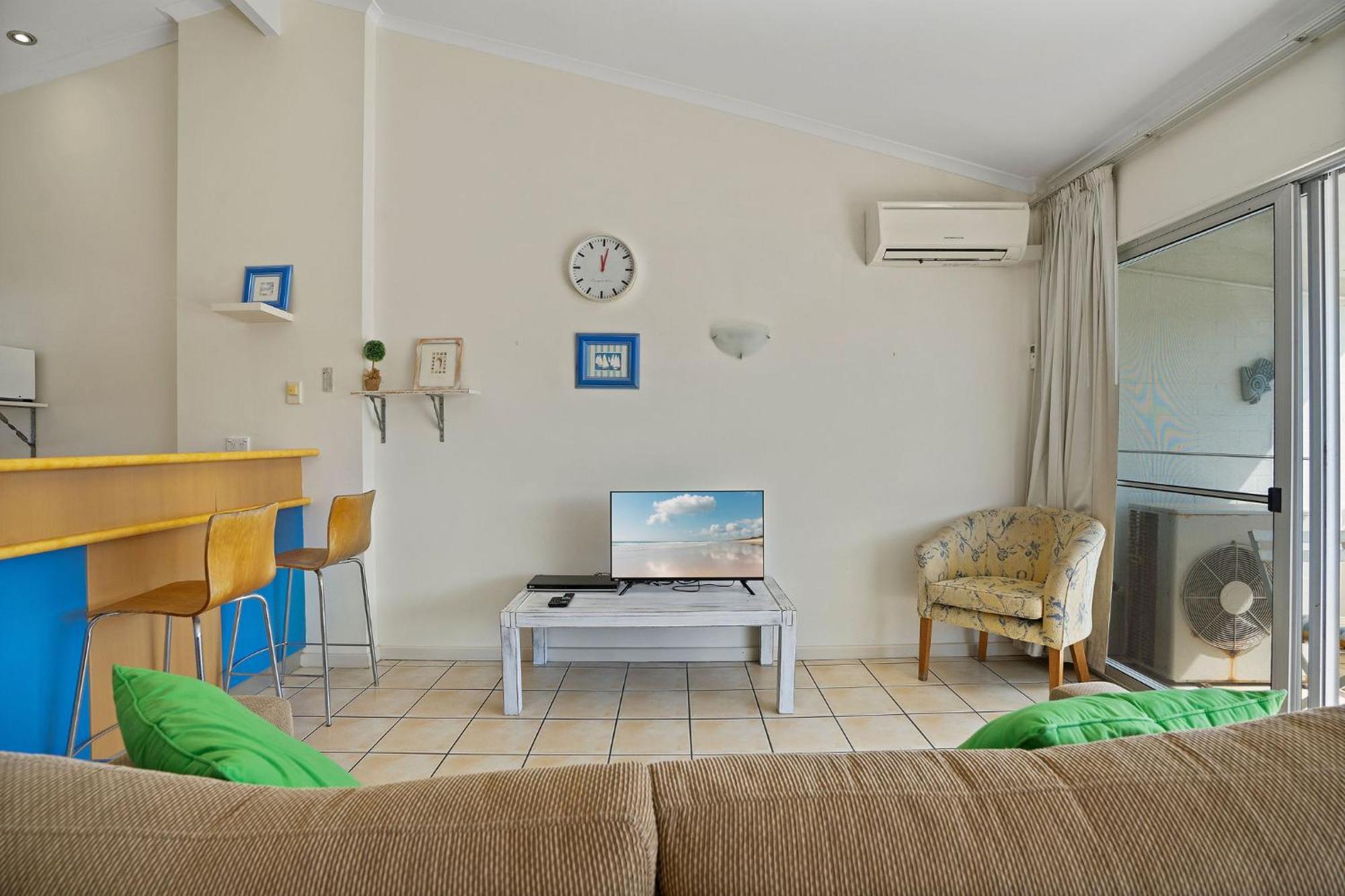 Noosa Parade Holiday Inn Экстерьер фото