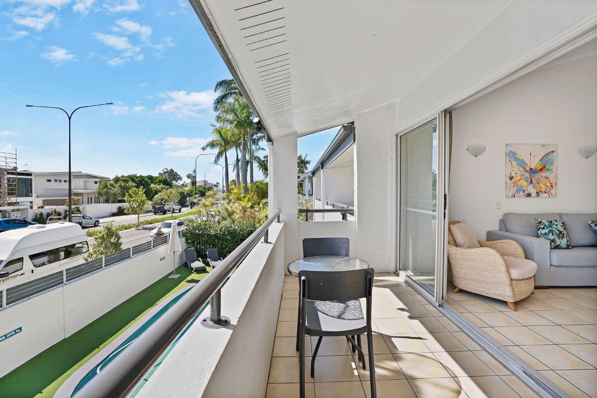 Noosa Parade Holiday Inn Экстерьер фото