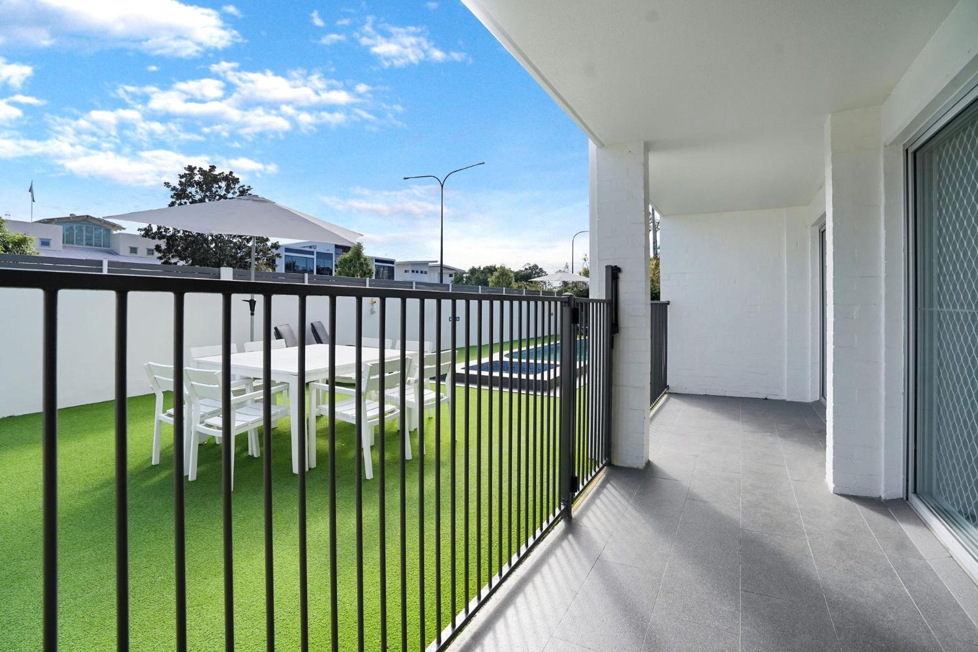 Noosa Parade Holiday Inn Номер фото
