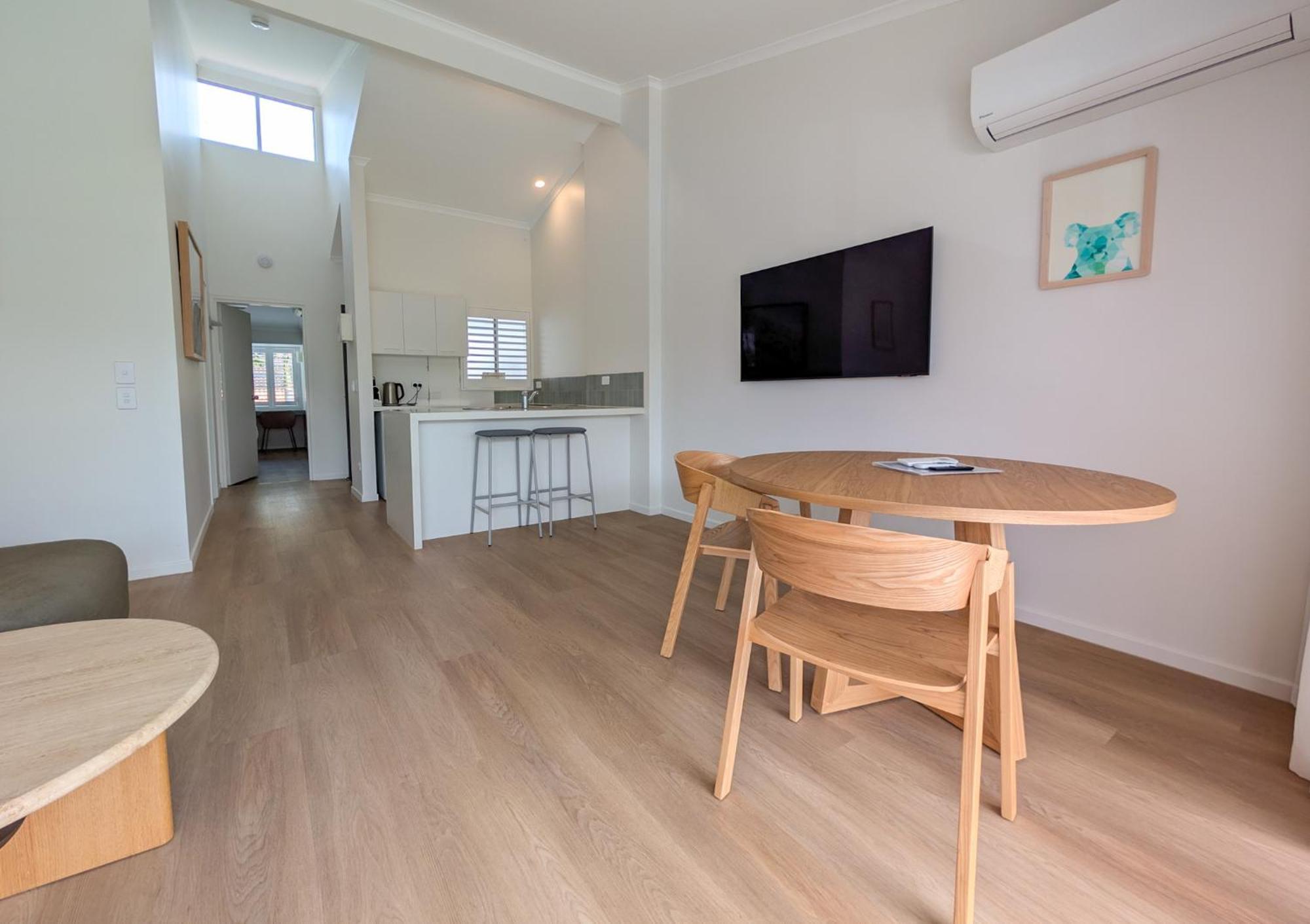 Noosa Parade Holiday Inn Экстерьер фото