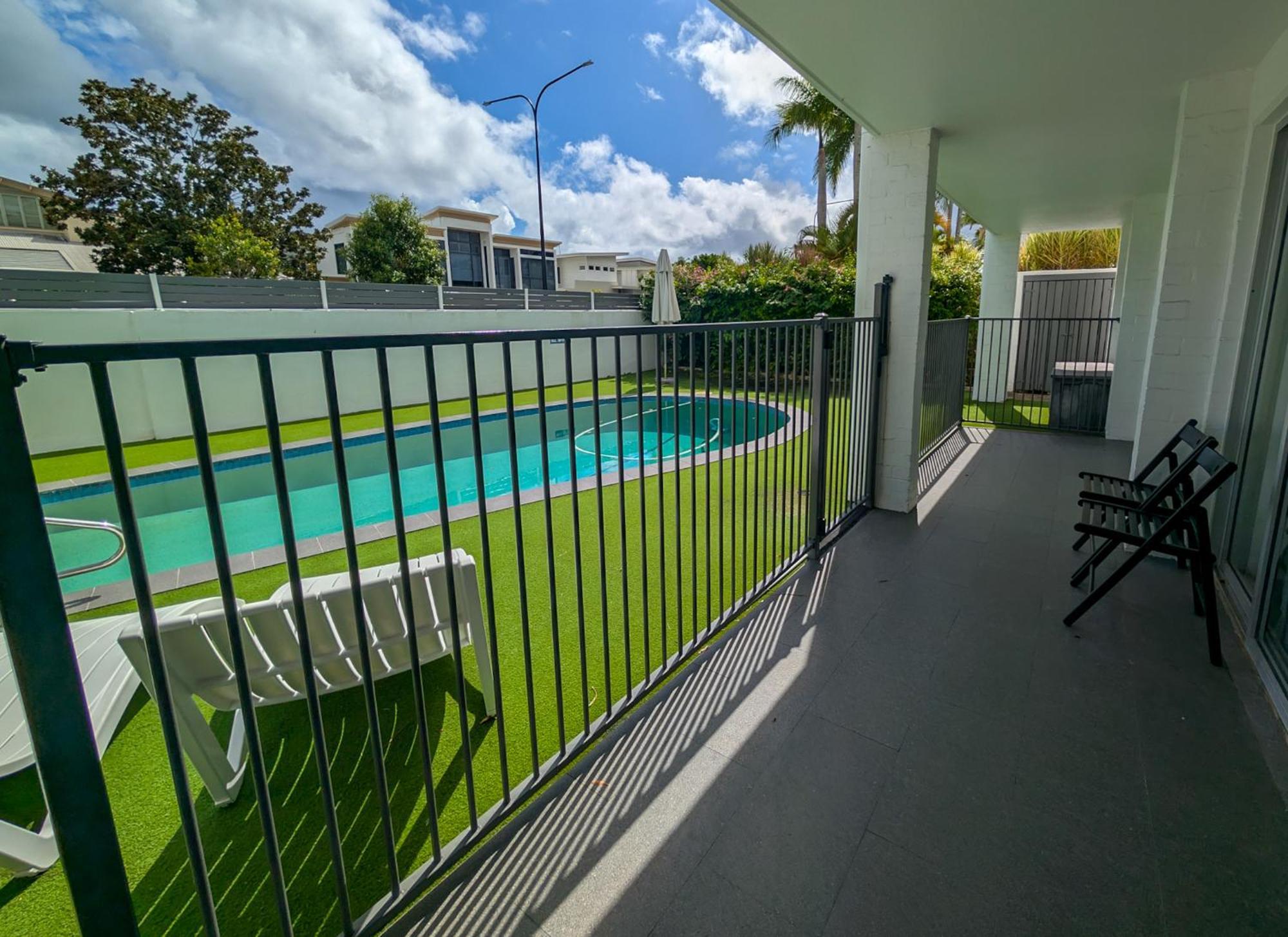 Noosa Parade Holiday Inn Экстерьер фото