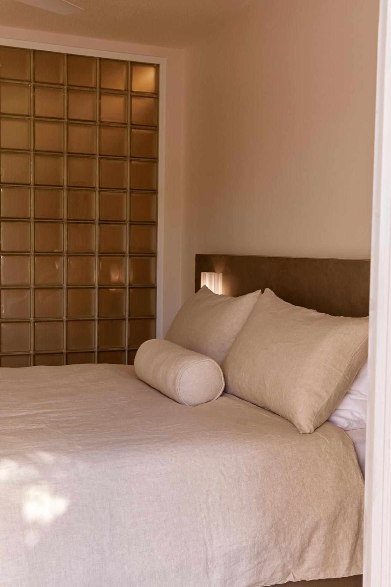 Noosa Parade Holiday Inn Экстерьер фото